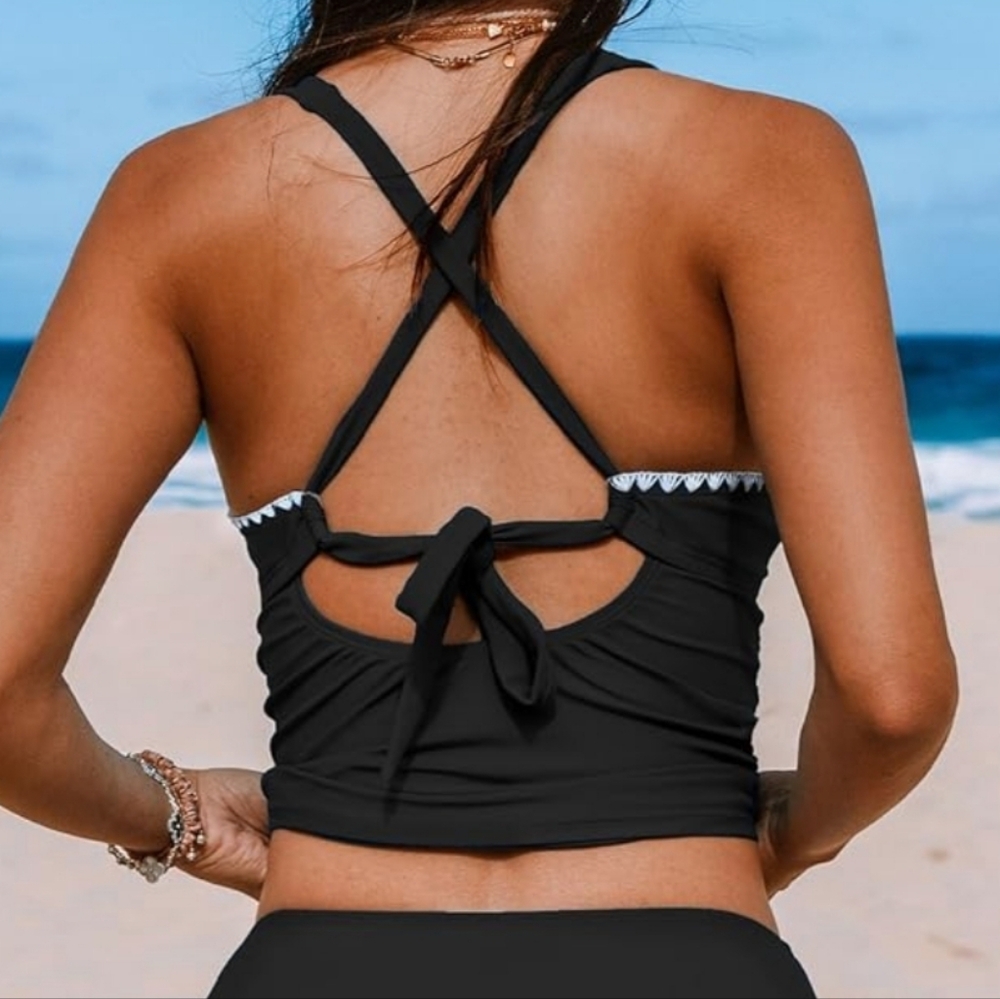 Chic Black and White Women's Tankini - Picture 2 of 8